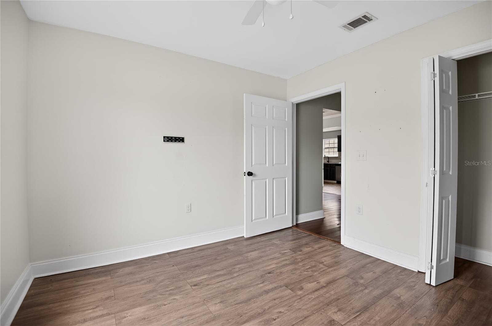 Image 18 of 25 For 4696 Bobolink Way