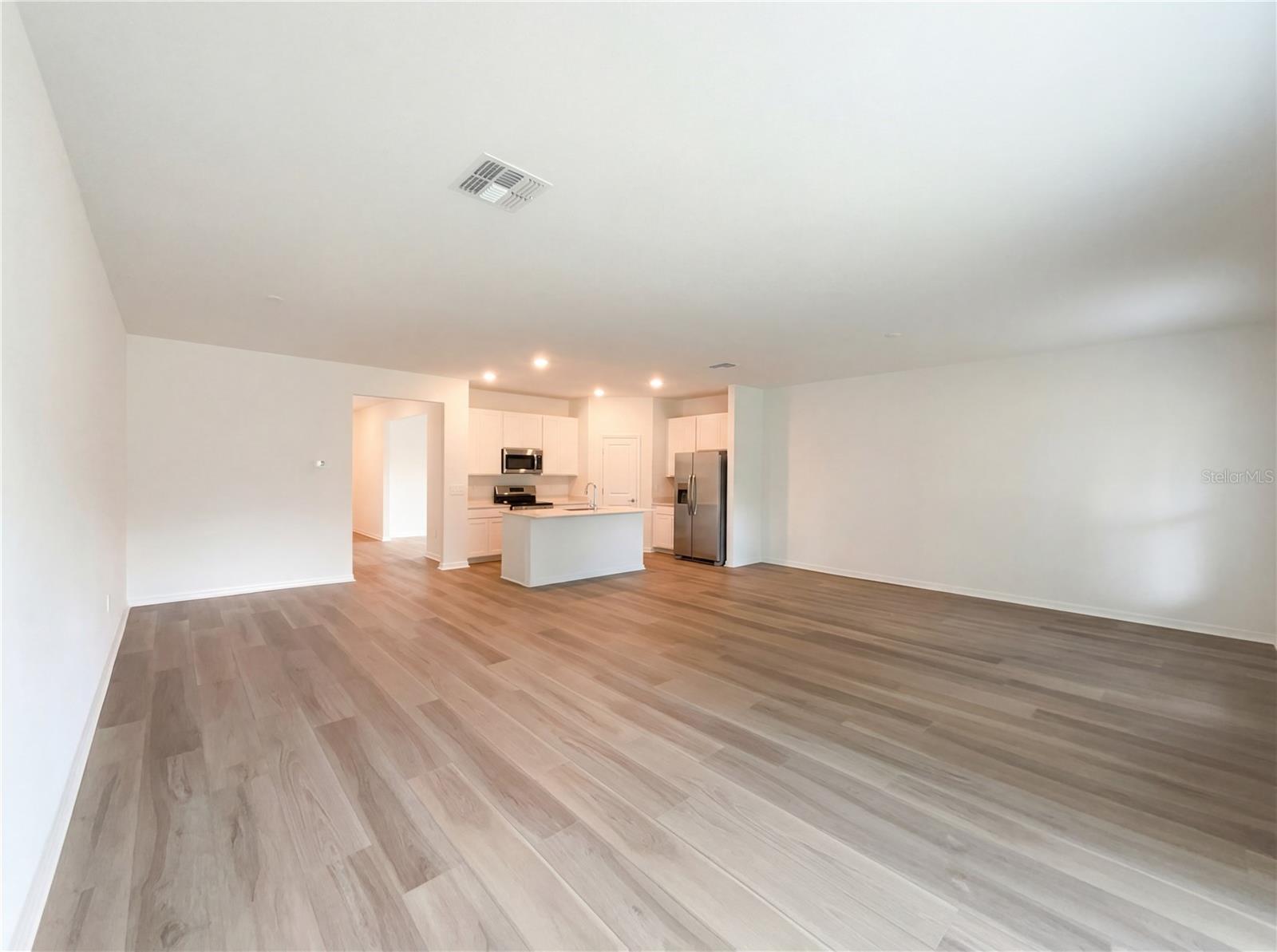 Image 3 of 24 For 19642 82nd Loop