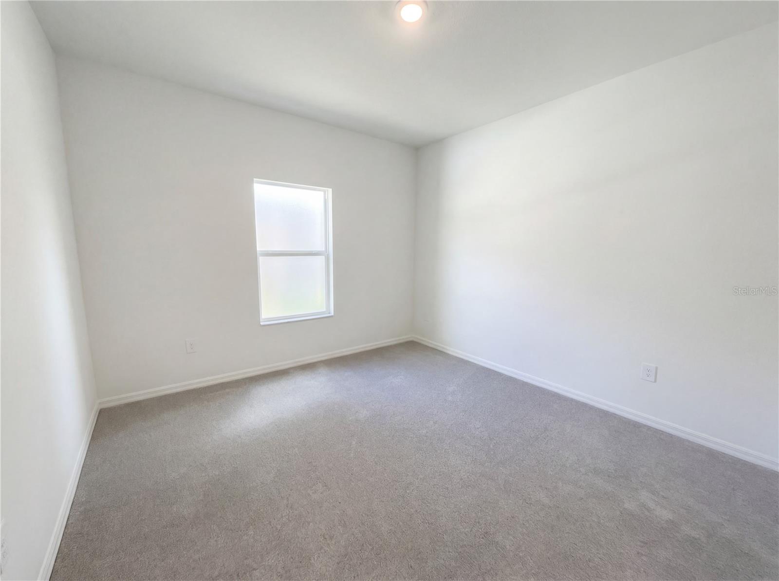 Image 8 of 24 For 19642 82nd Loop