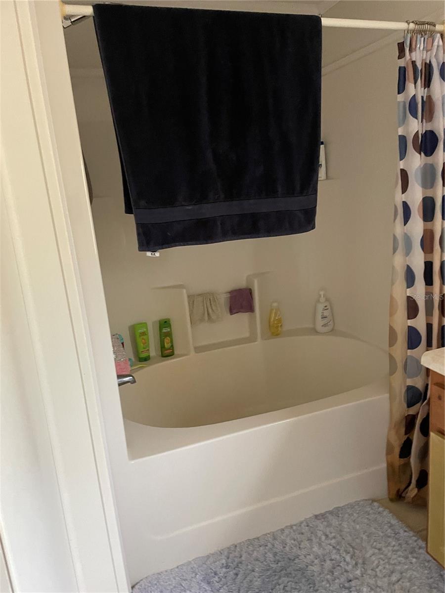 Image 6 of 12 For 5674 Grovepark Road