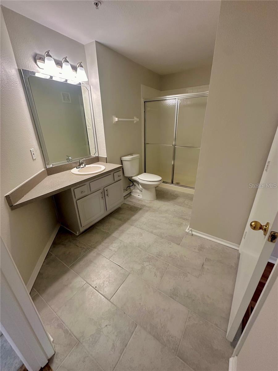 Image 21 of 44 For 413 Summit Ridge Place 115