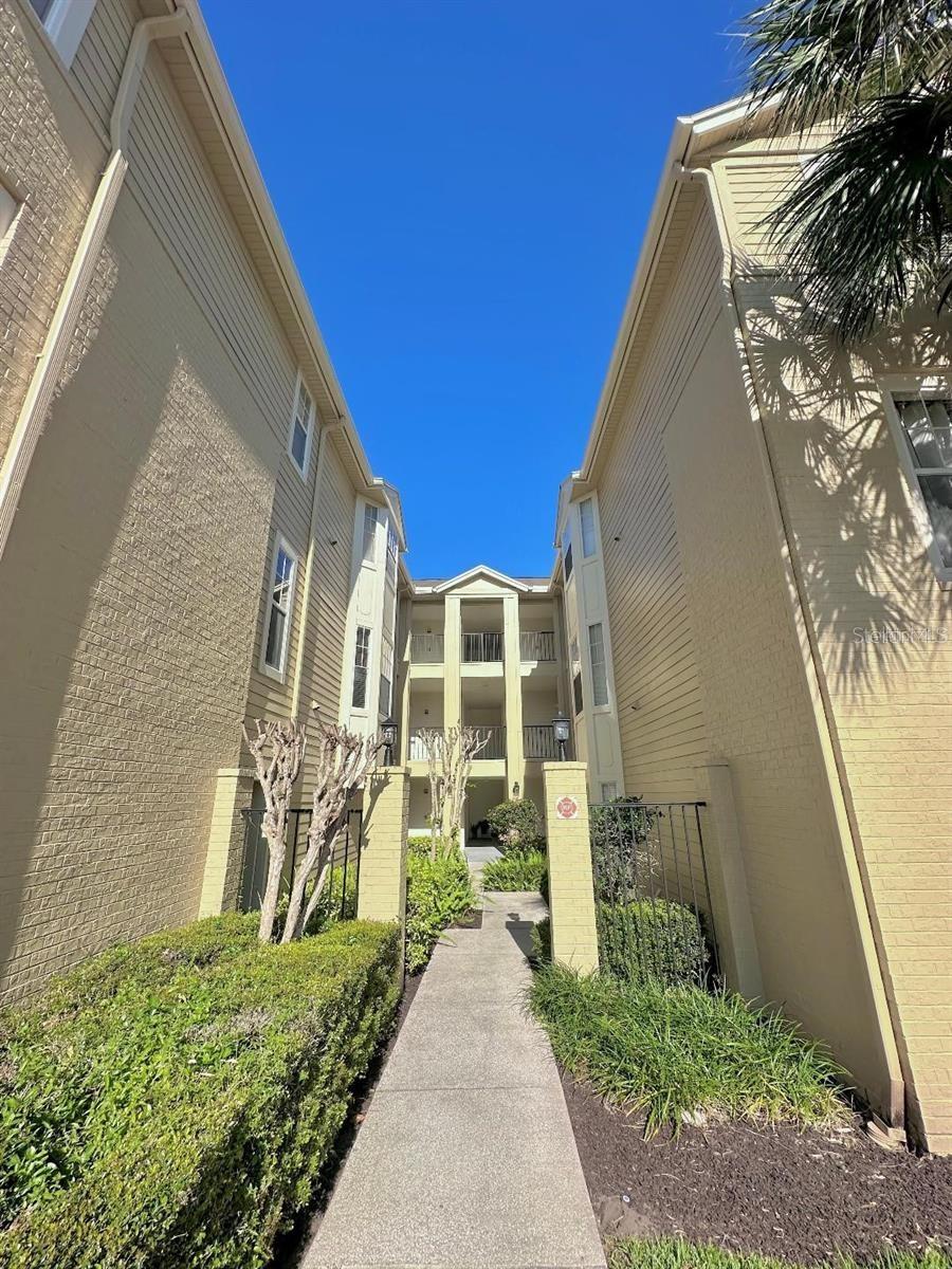 Image 6 of 44 For 413 Summit Ridge Place 115