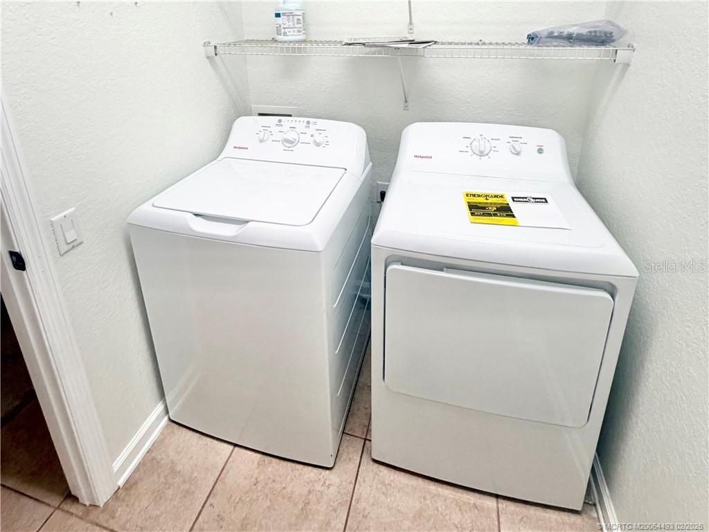 Image 10 of 33 For 12804 Salomon Cove Drive