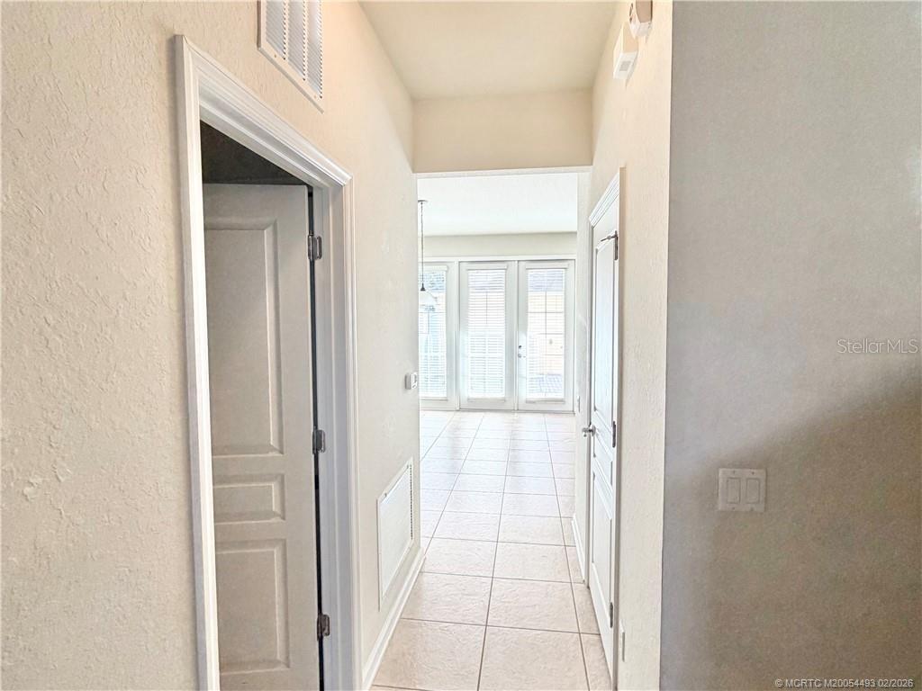 Image 8 of 33 For 12804 Salomon Cove Drive