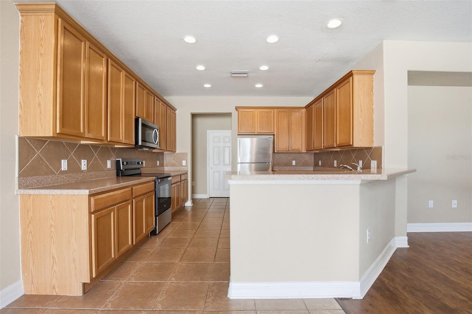 Image 14 of 48 For 11125 Running Pine Drive