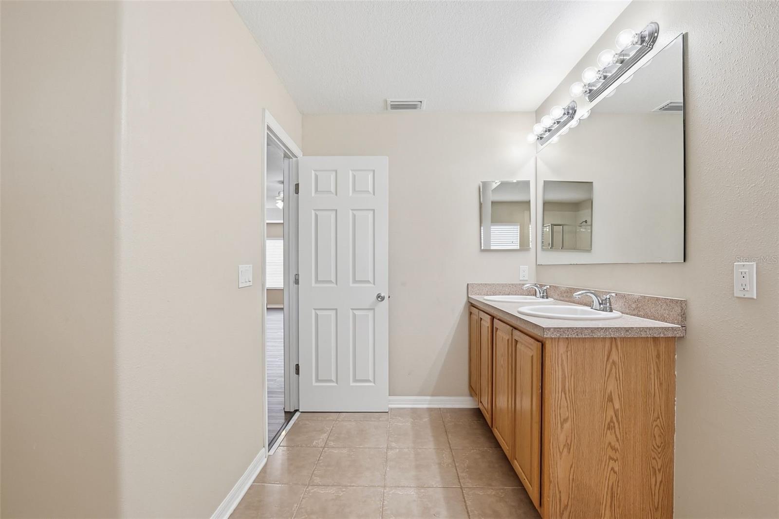 Image 41 of 48 For 11125 Running Pine Drive