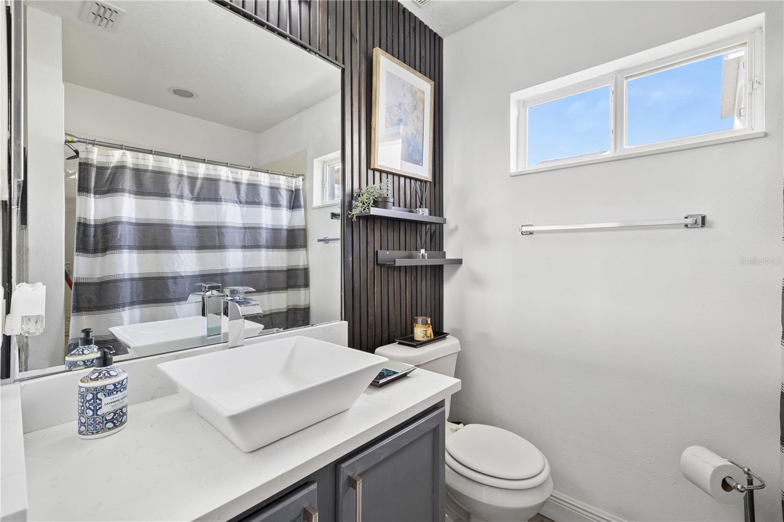 Image 16 of 54 For 13526 Fox Glove Street