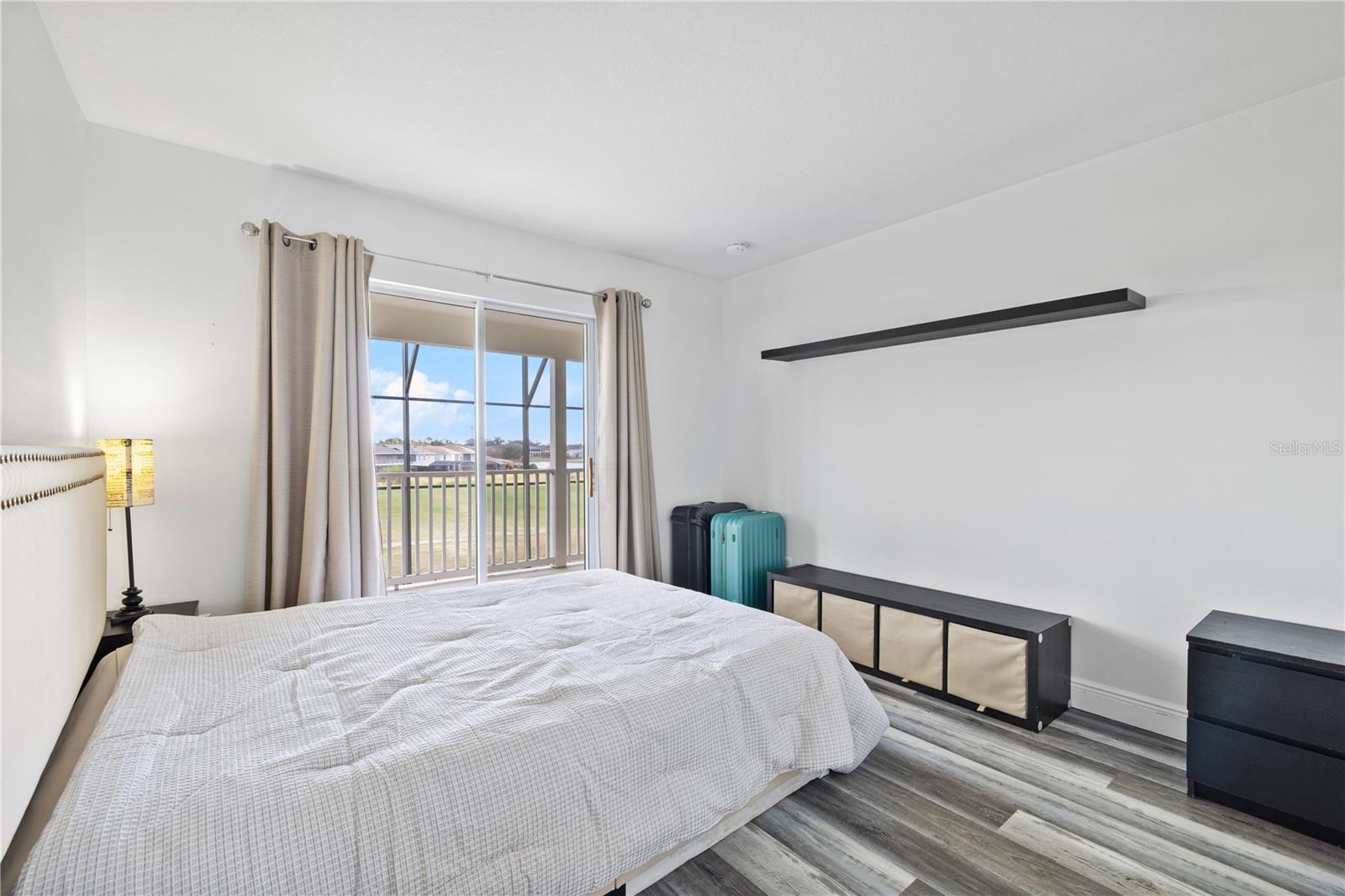 Image 21 of 54 For 13526 Fox Glove Street