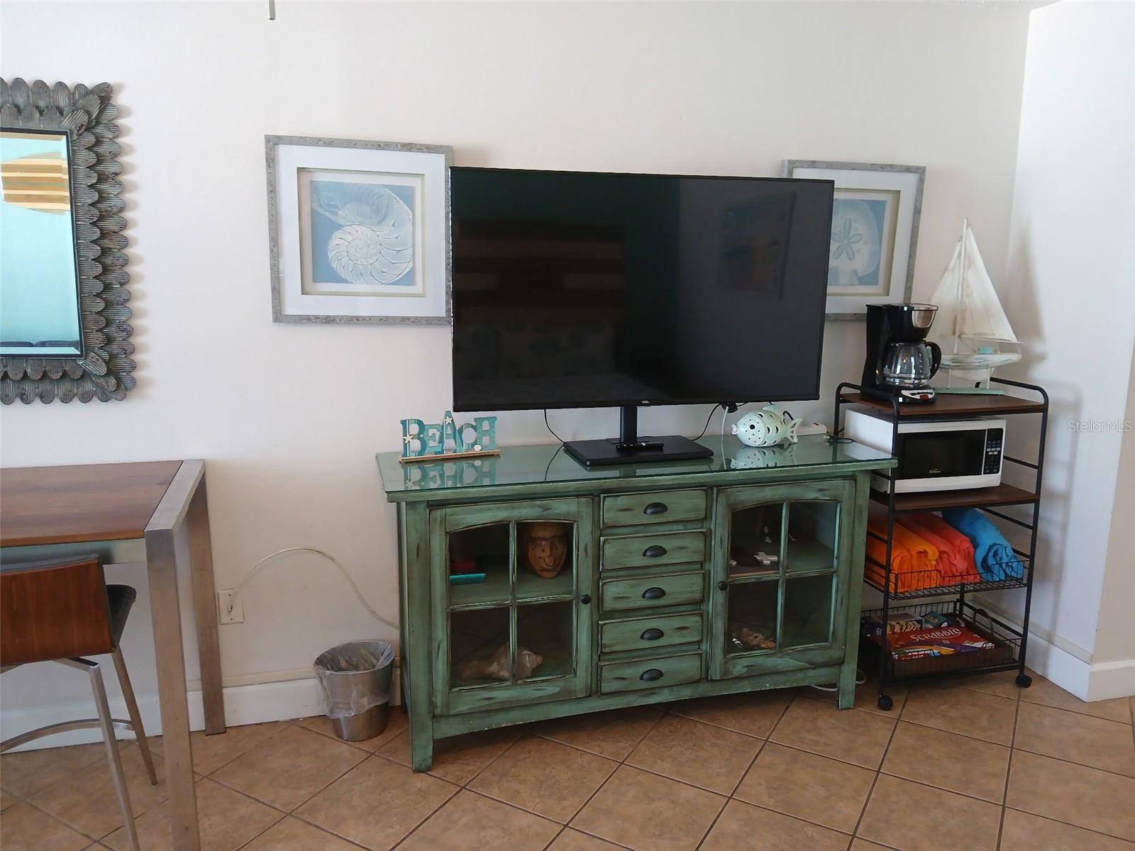 Image 4 of 22 For 313 Atlantic Avenue 5160