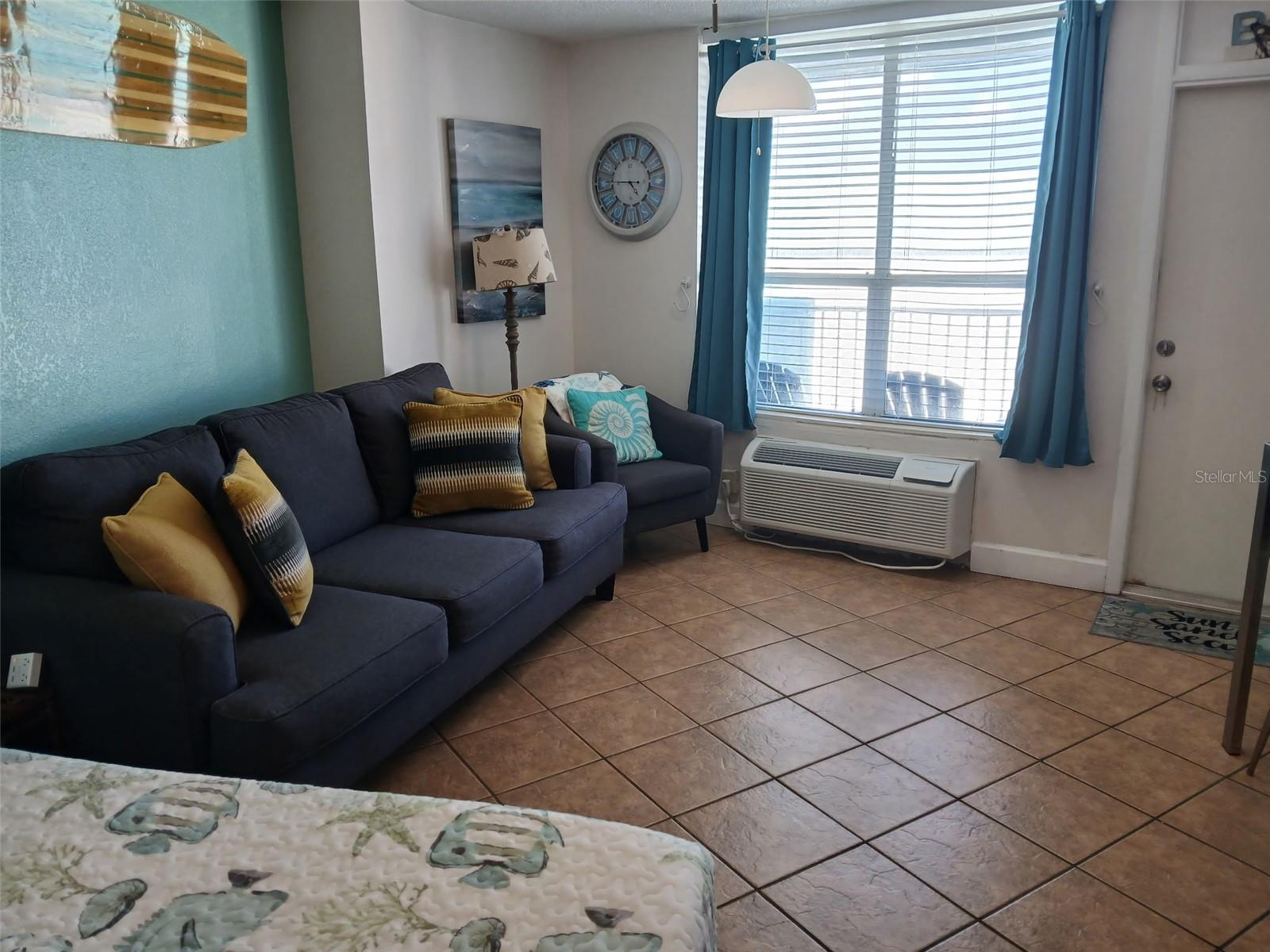 Image 5 of 22 For 313 Atlantic Avenue 5160