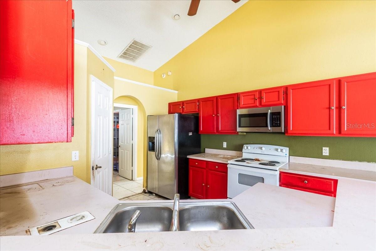 Image 14 of 37 For 2621 Rolling Broak Drive