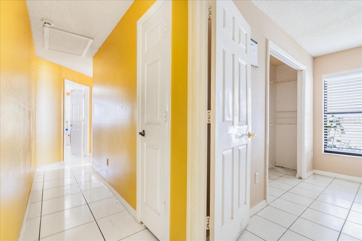 Image 16 of 37 For 2621 Rolling Broak Drive