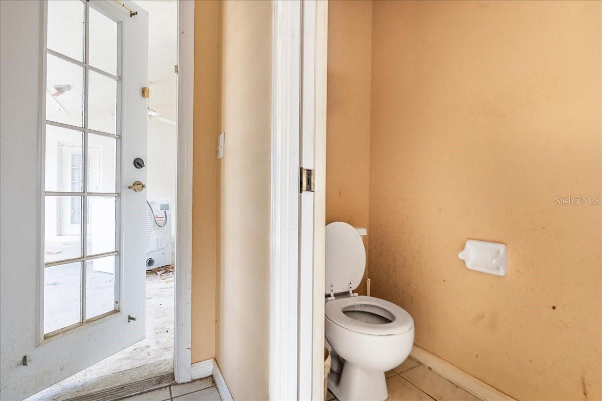 Image 19 of 37 For 2621 Rolling Broak Drive