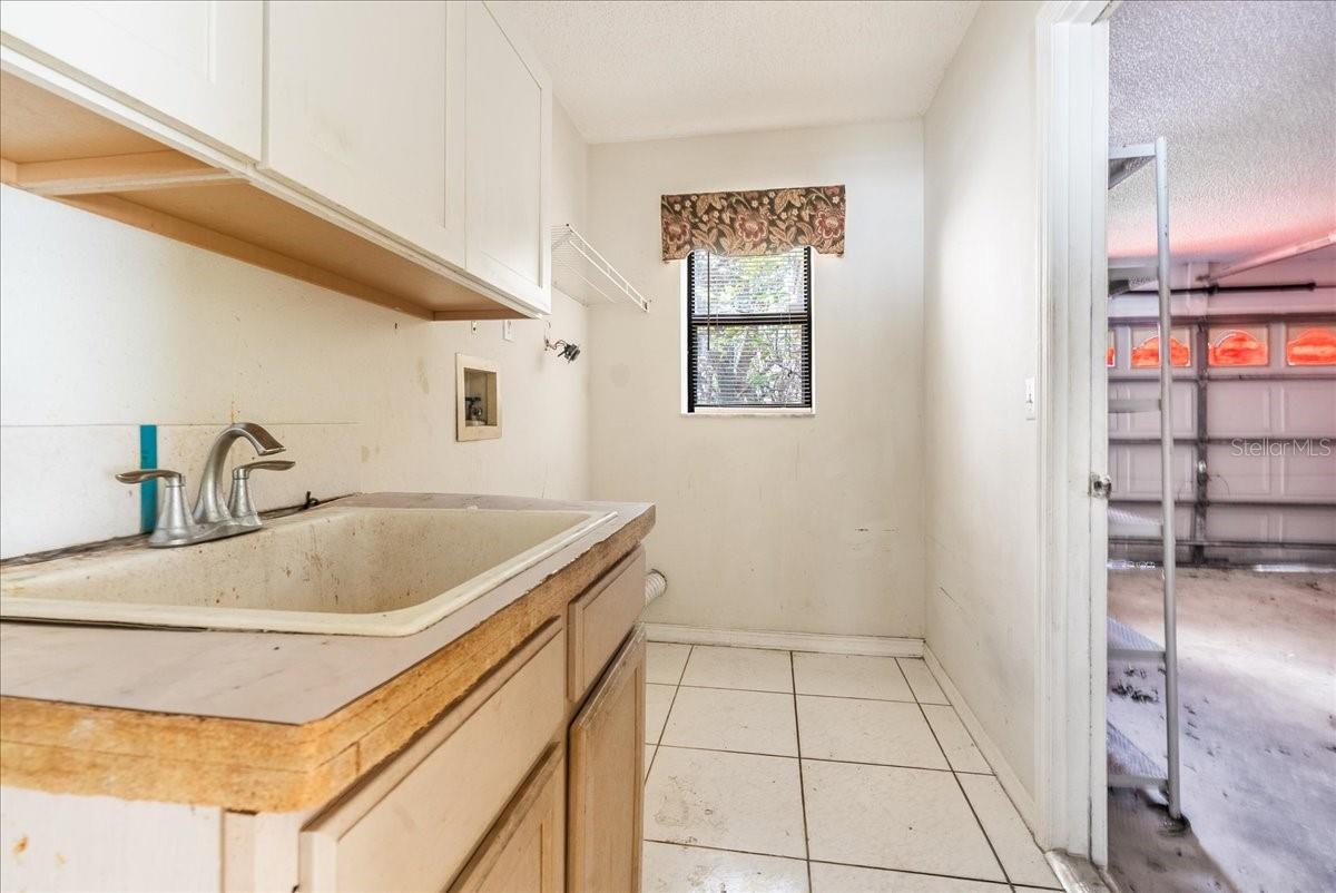 Image 20 of 37 For 2621 Rolling Broak Drive