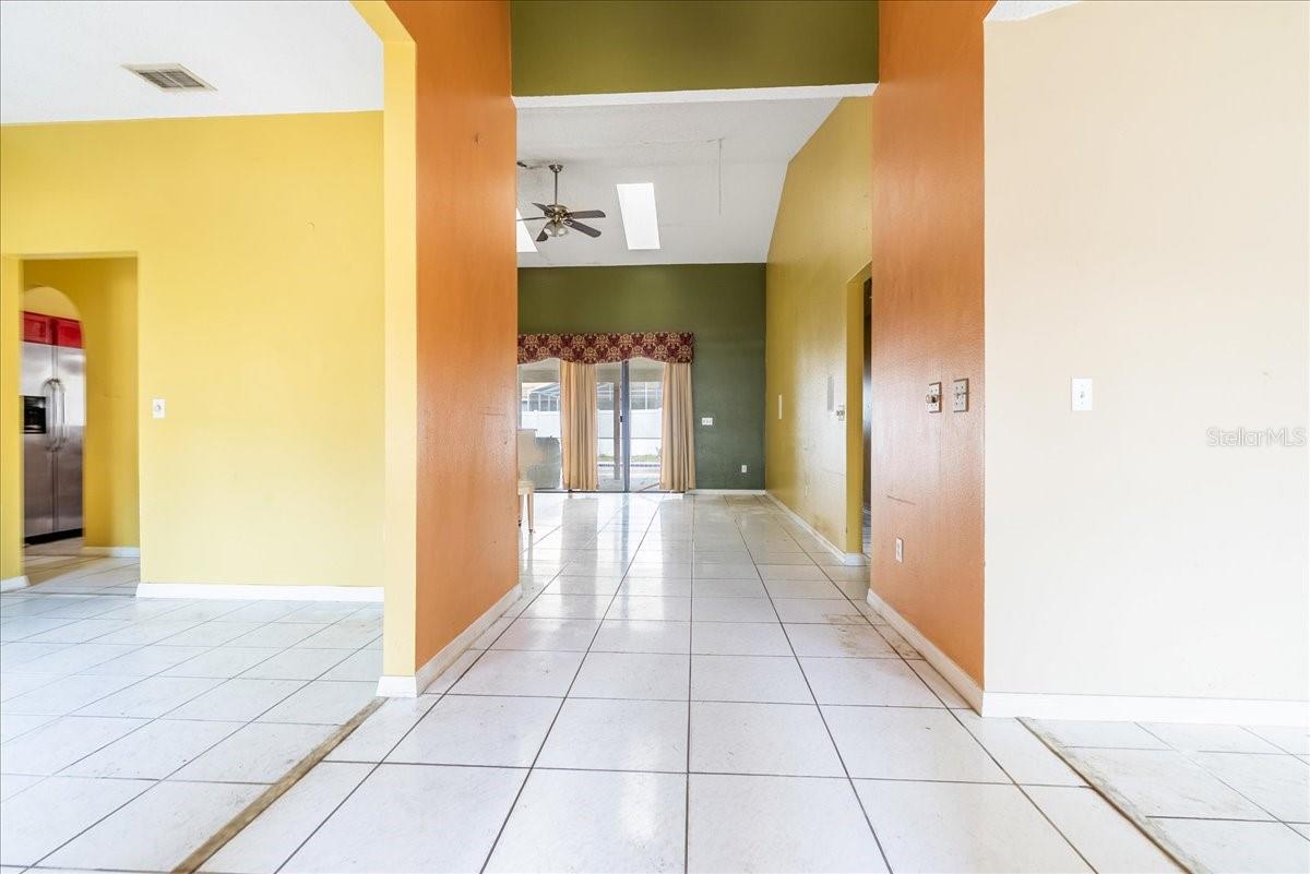 Image 25 of 37 For 2621 Rolling Broak Drive