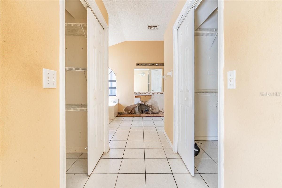 Image 29 of 37 For 2621 Rolling Broak Drive