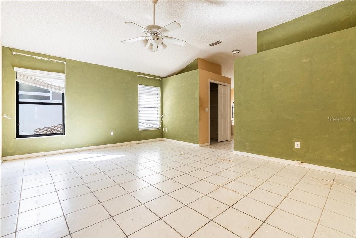 Image 31 of 37 For 2621 Rolling Broak Drive