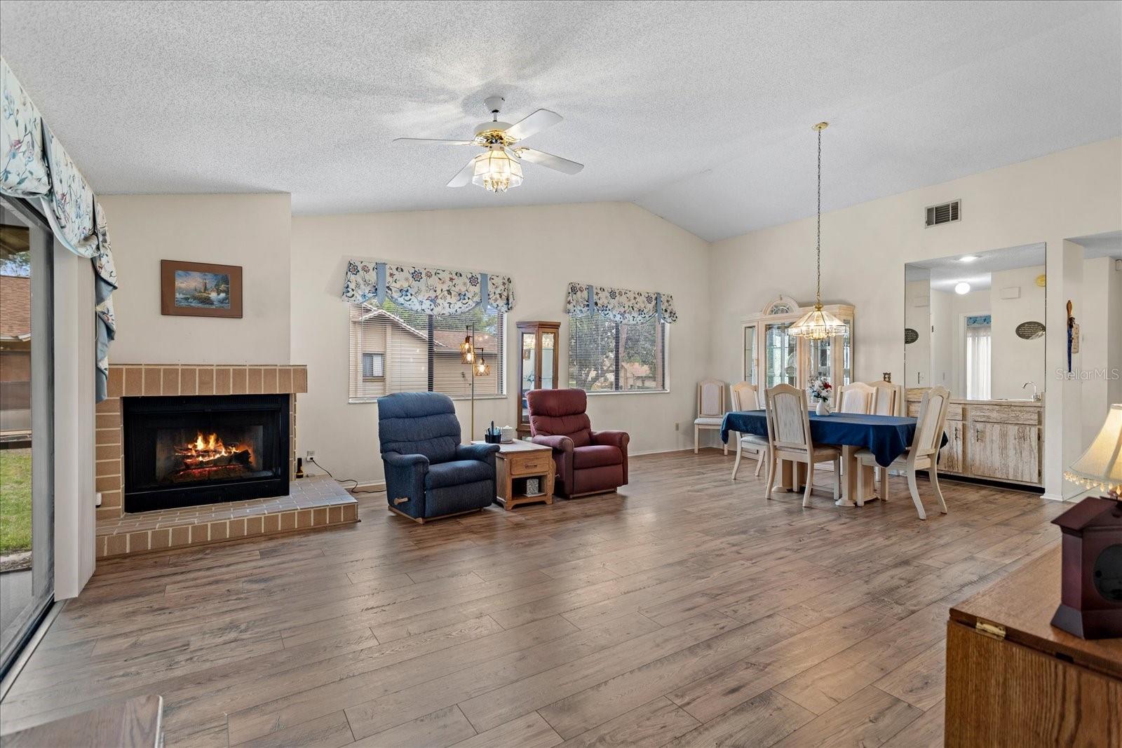 Image 17 of 45 For 432 Stanton Place