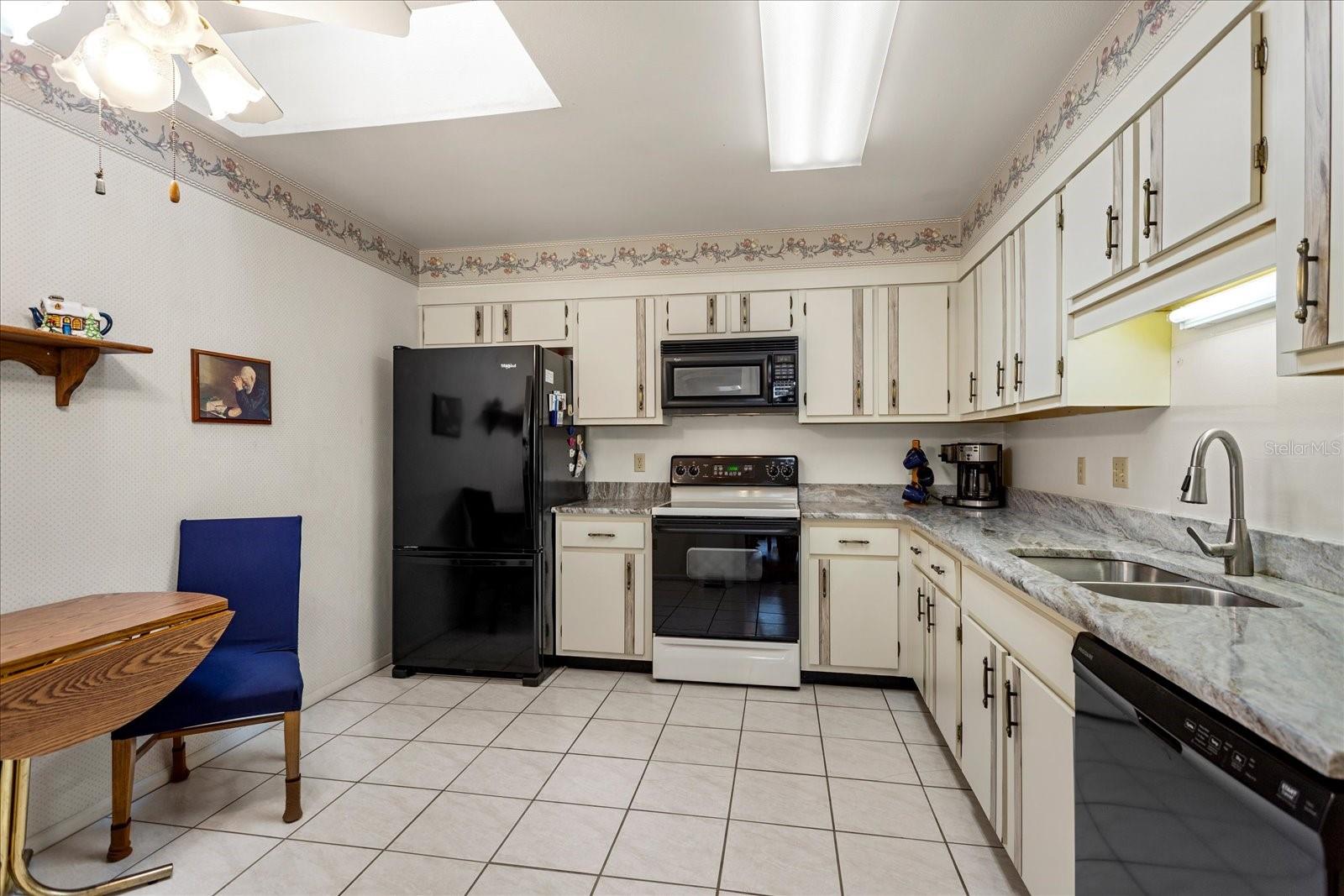 Image 9 of 45 For 432 Stanton Place