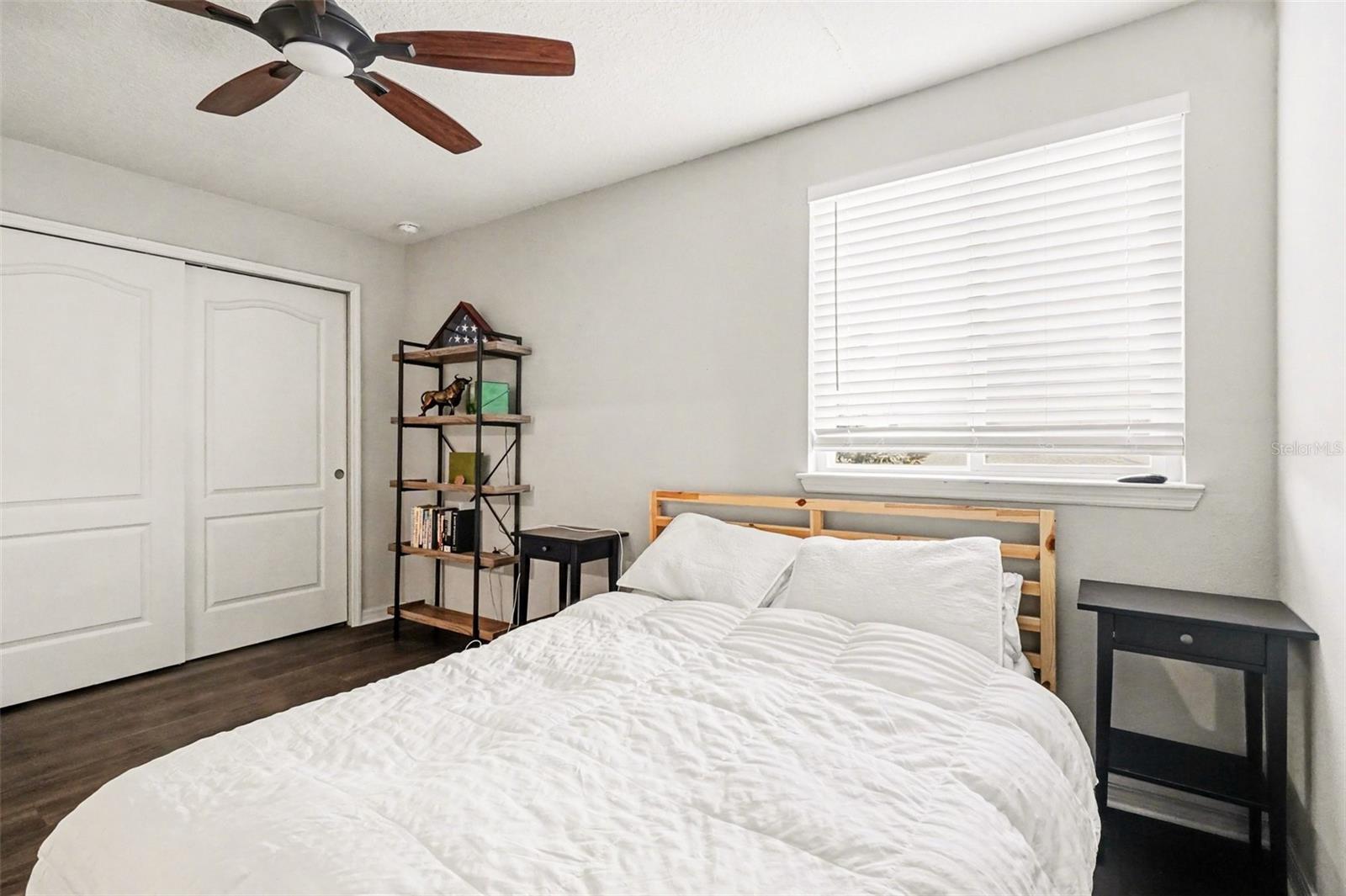 Image 18 of 36 For 13742 Bravante Alley