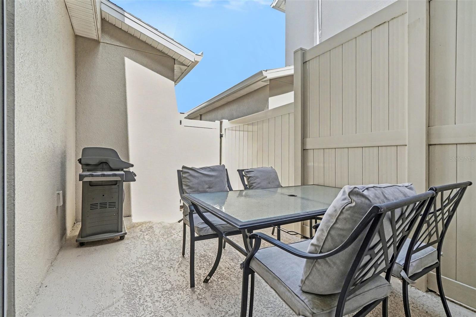 Image 29 of 36 For 13742 Bravante Alley