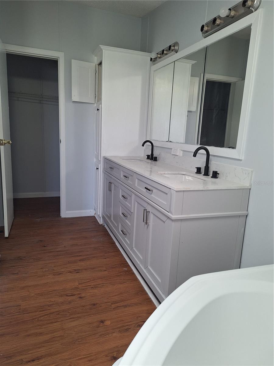 Image 32 of 41 For 4452 Roundup Drive