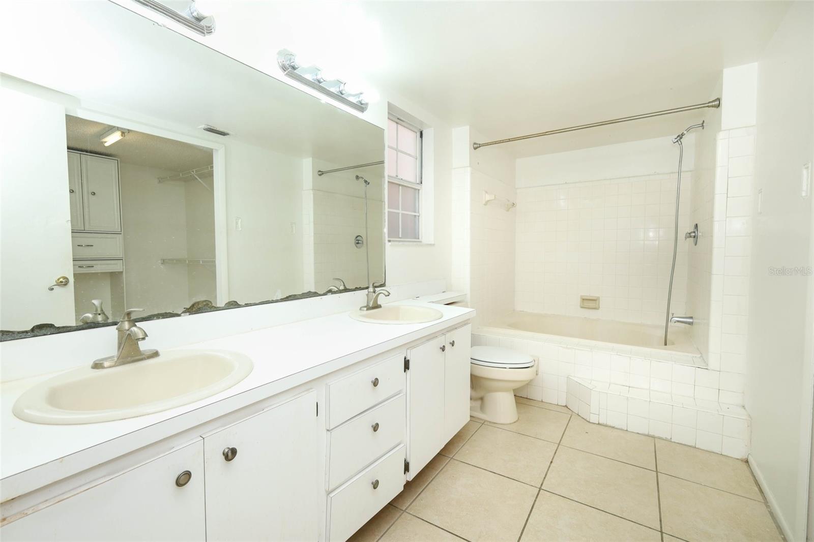 Image 24 of 60 For 7609 Telegraph Hill Road