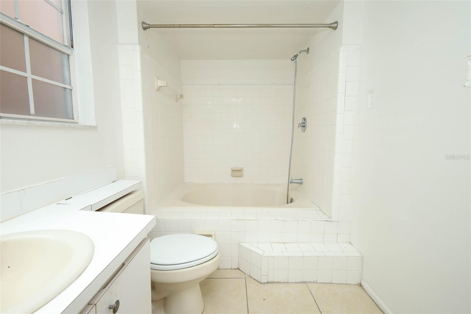 Image 25 of 60 For 7609 Telegraph Hill Road