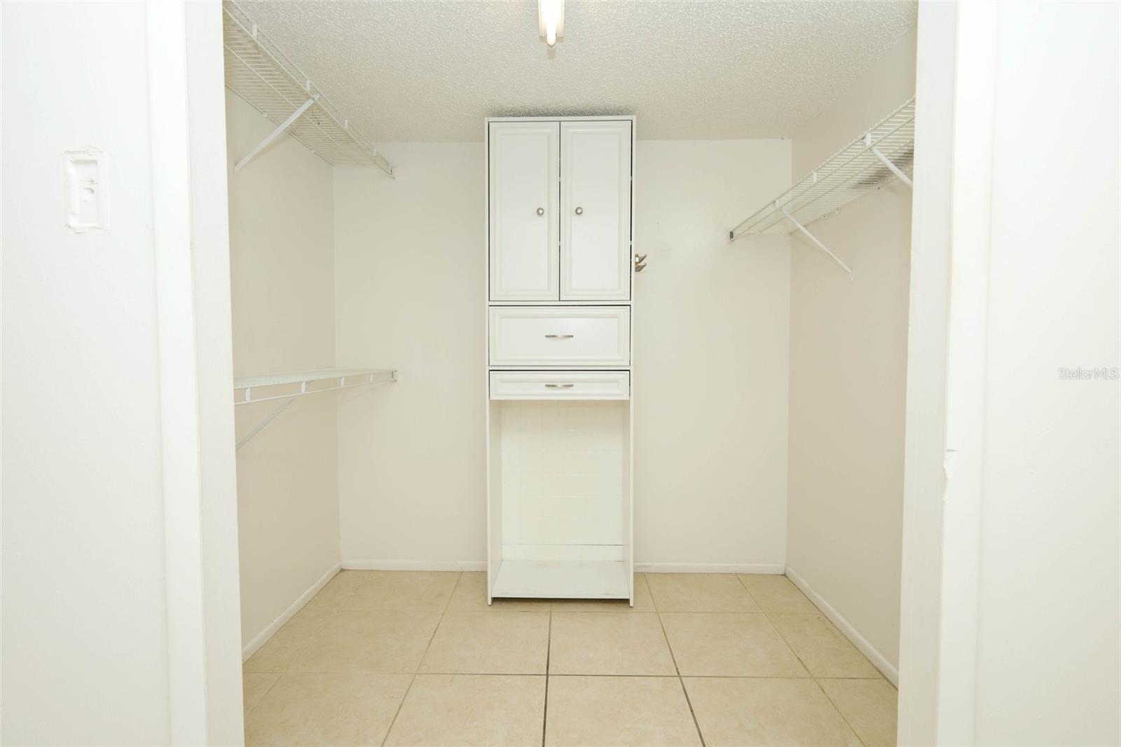 Image 26 of 60 For 7609 Telegraph Hill Road