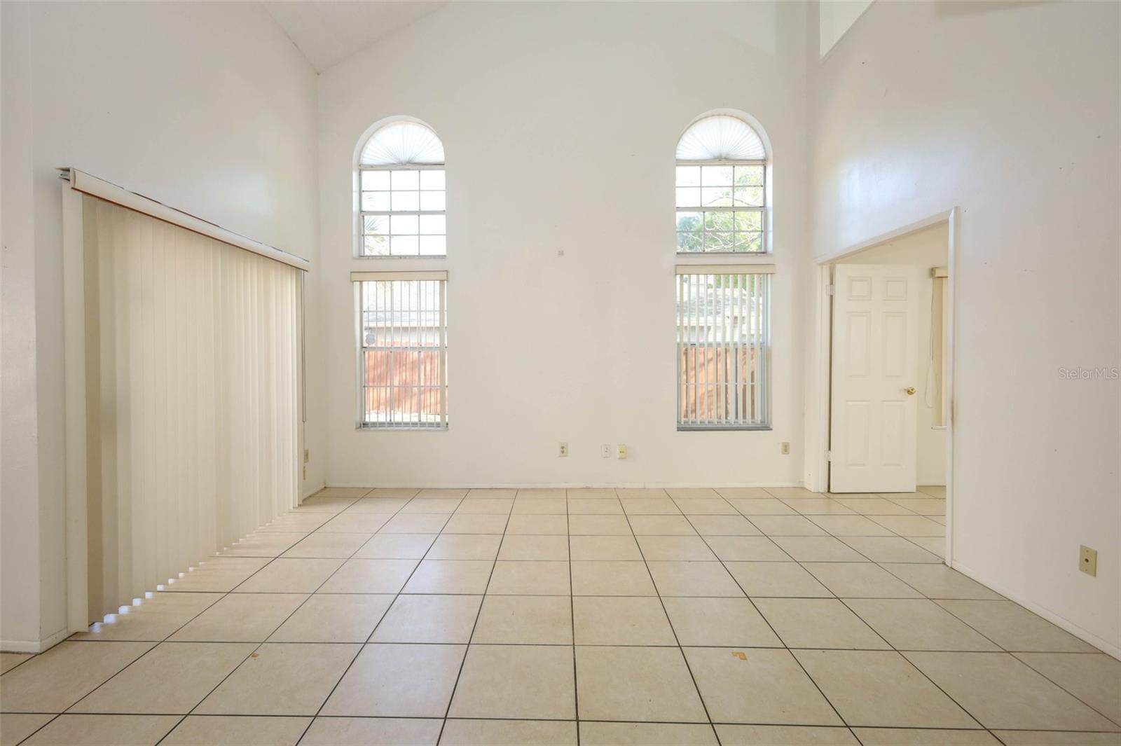 Image 7 of 60 For 7609 Telegraph Hill Road