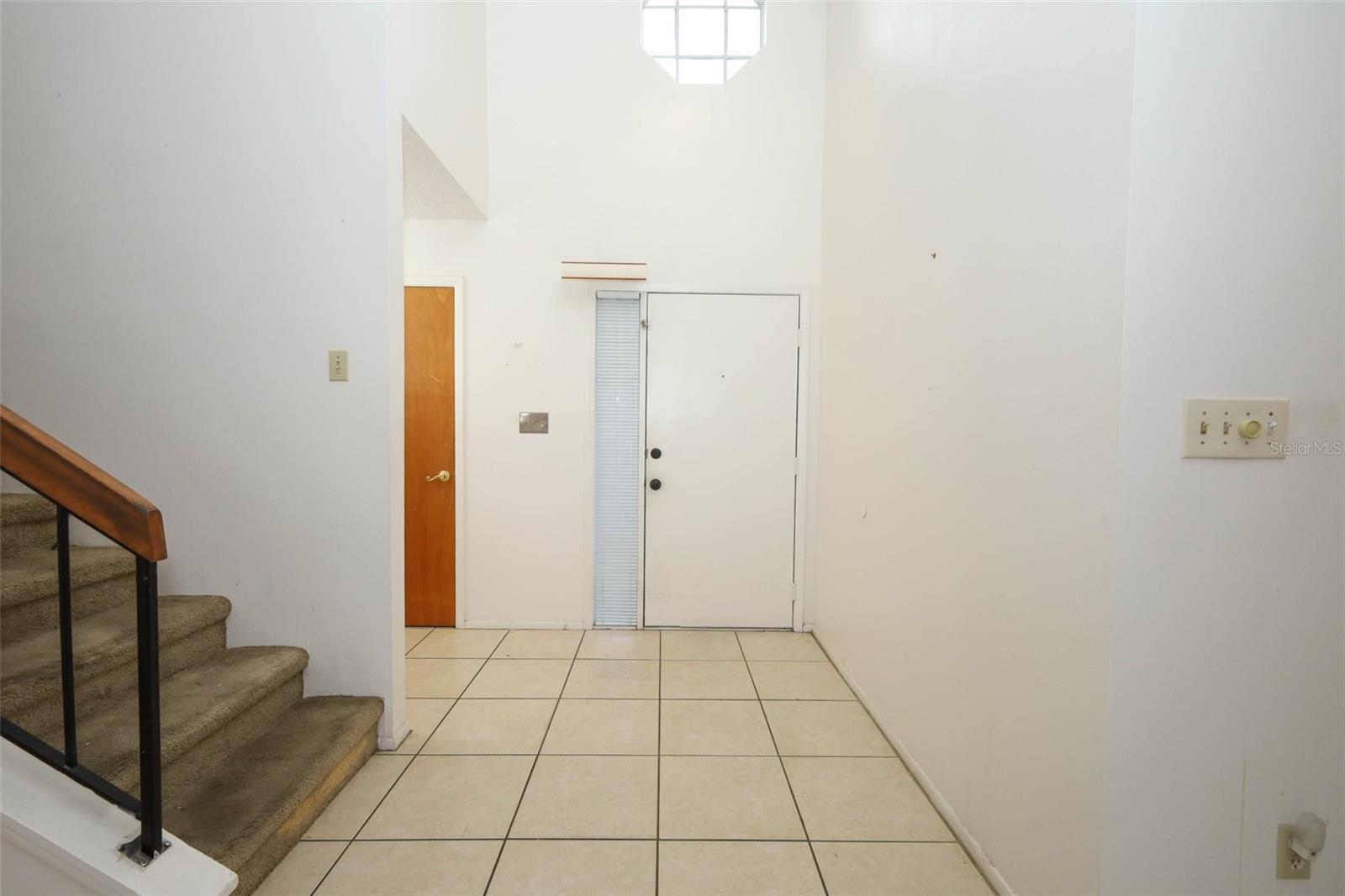 Image 9 of 60 For 7609 Telegraph Hill Road