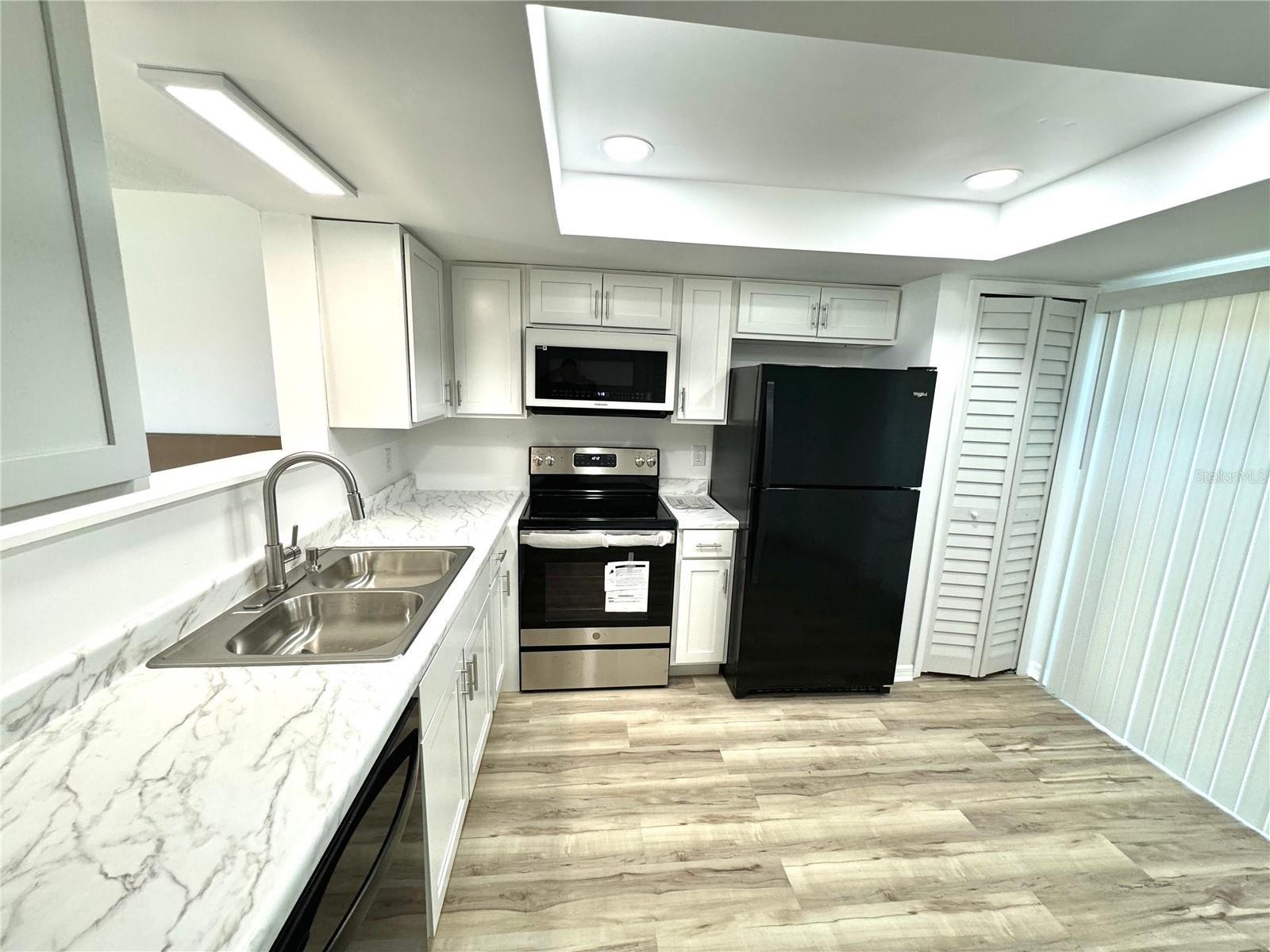 Image 2 of 11 For 12032 Tift Circle