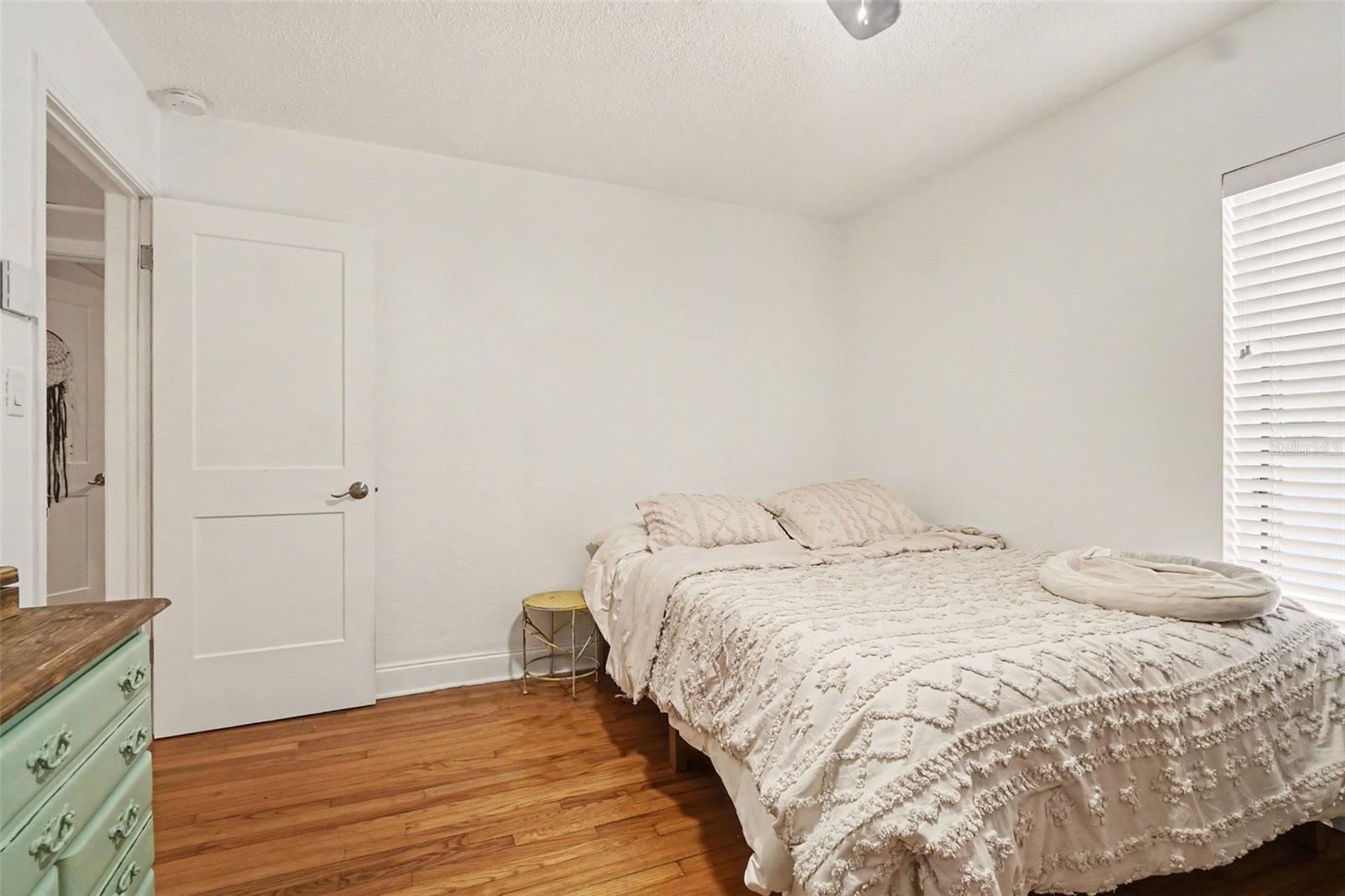 Image 16 of 25 For 1212 Anderson Street