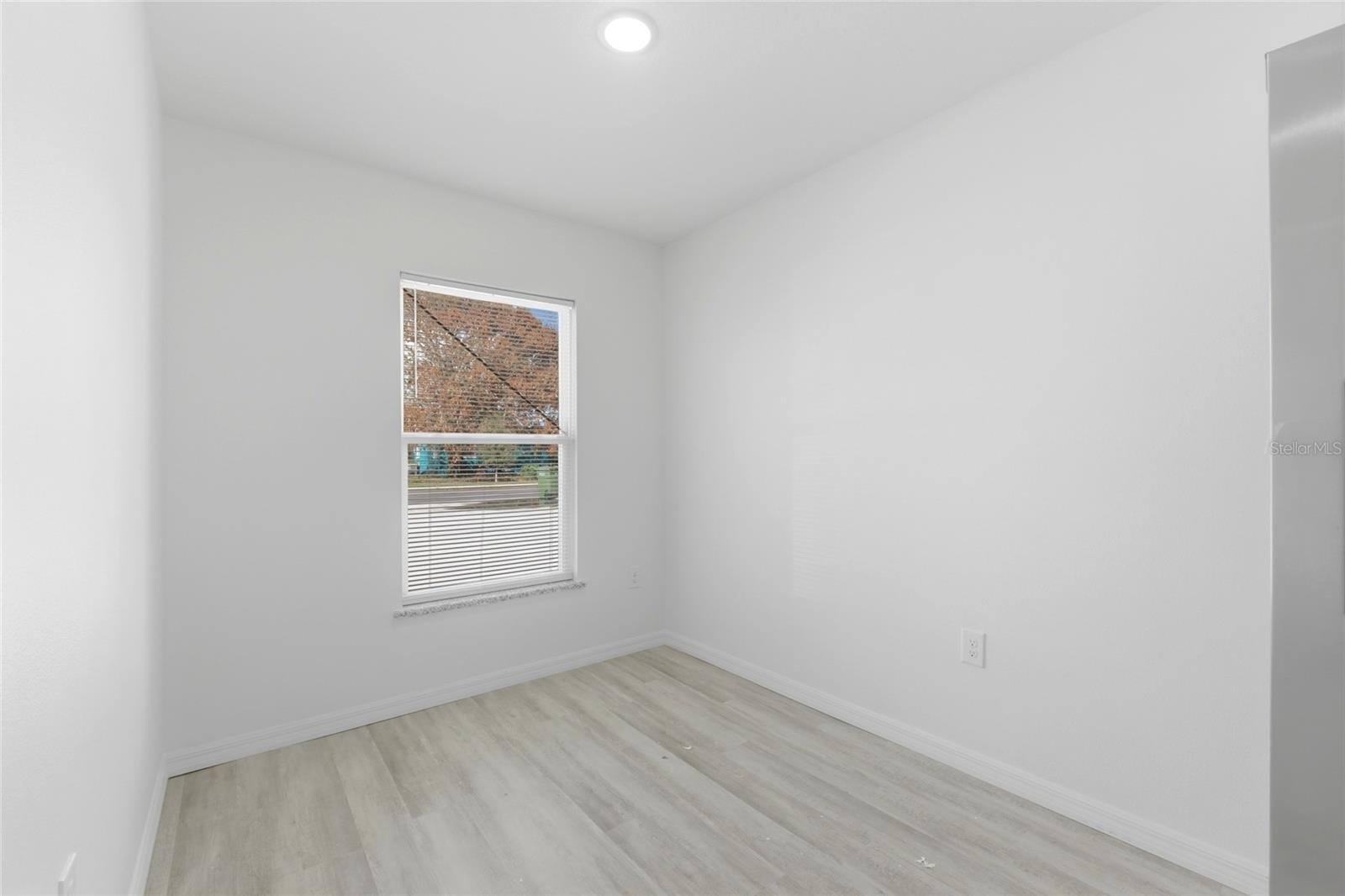 Image 13 of 22 For 302 Avenue P Nw