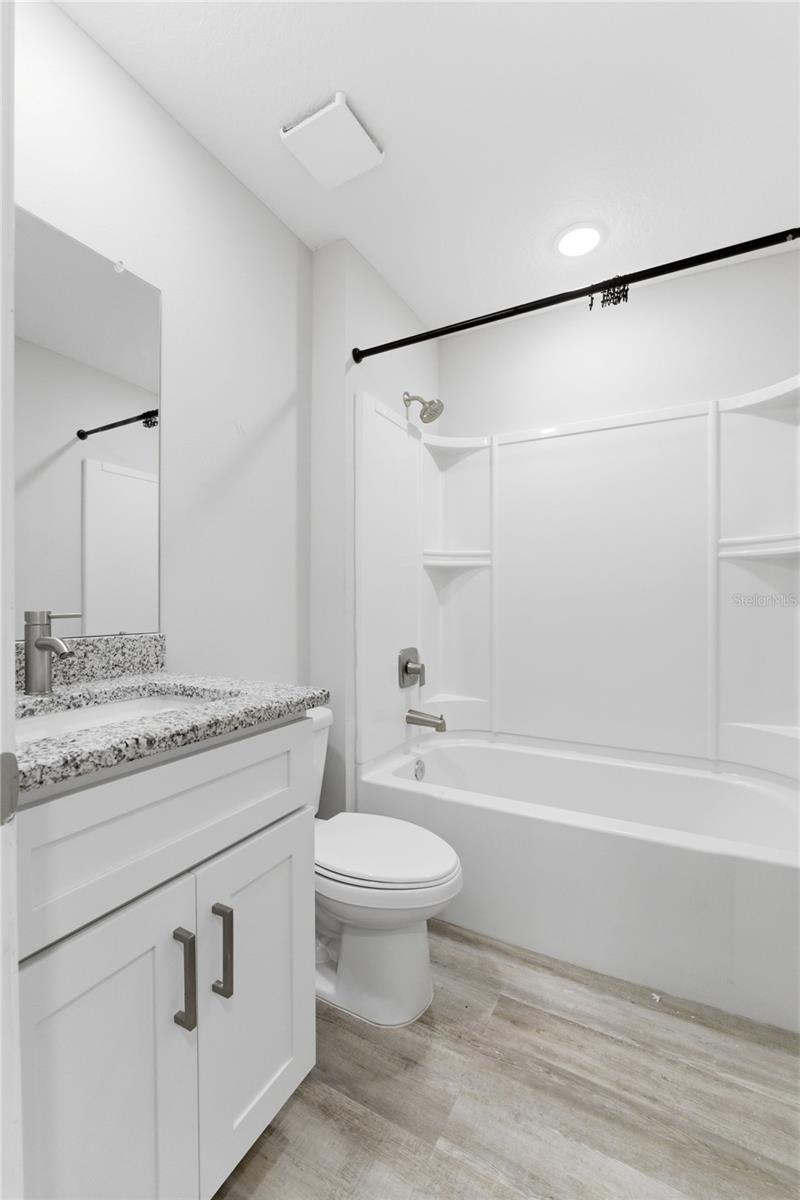 Image 5 of 22 For 302 Avenue P Nw