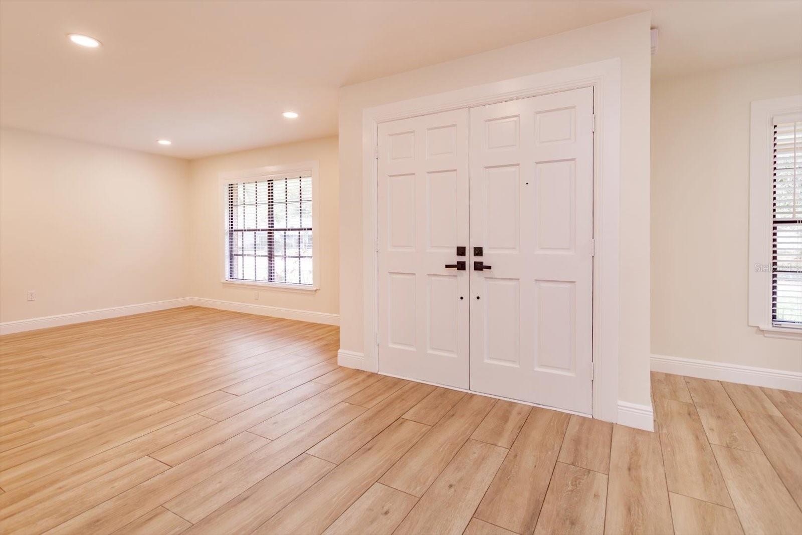 Image 14 of 35 For 4953 Courtland Loop