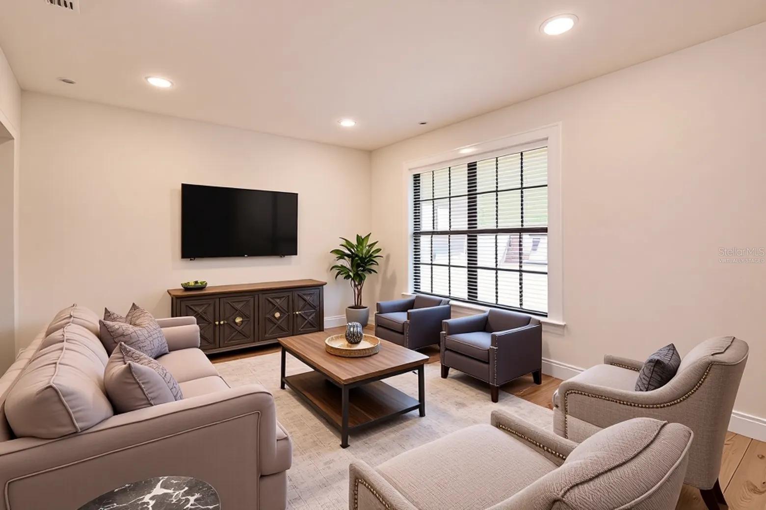 Image 5 of 35 For 4953 Courtland Loop