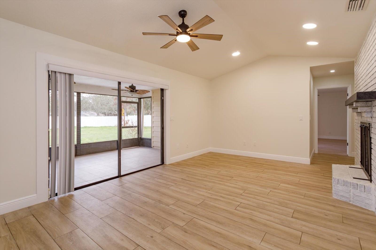 Image 8 of 35 For 4953 Courtland Loop