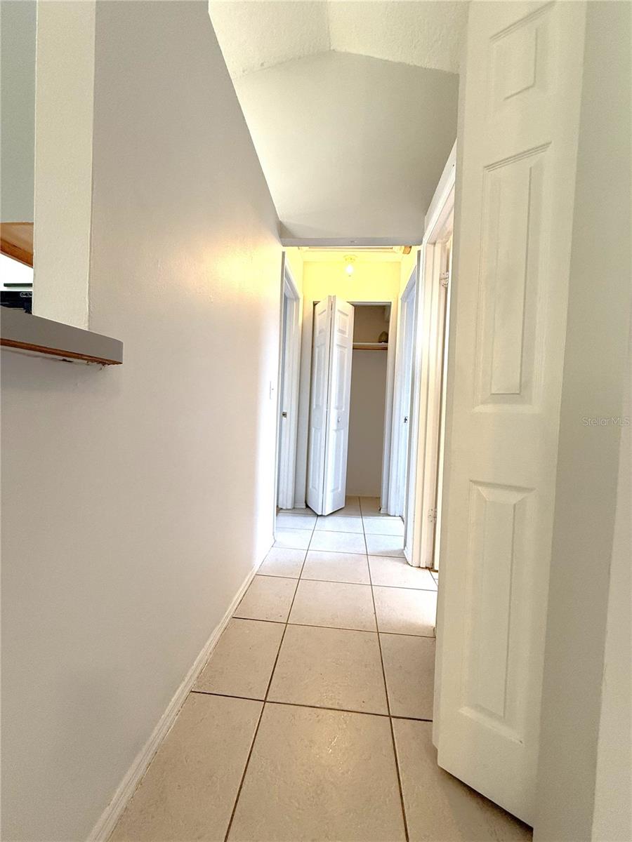 Image 18 of 32 For 3221 Lackland Drive