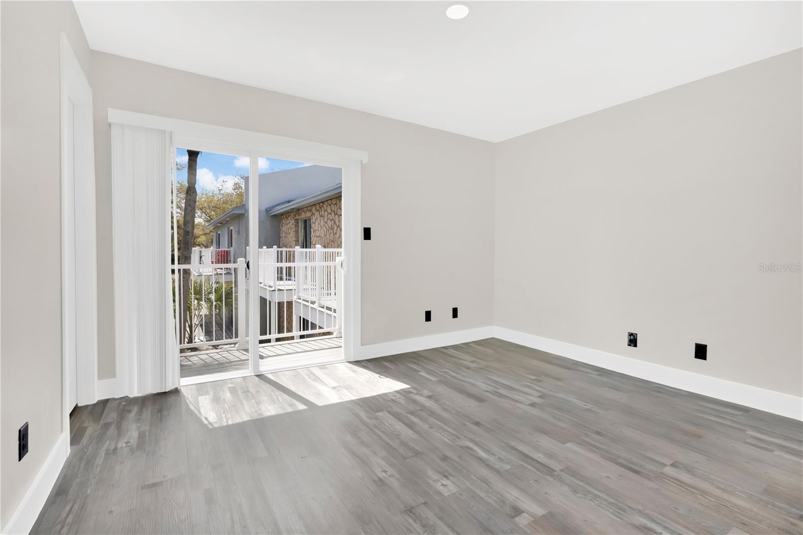 Image 12 of 34 For 7300 Daniel Webster Drive M7