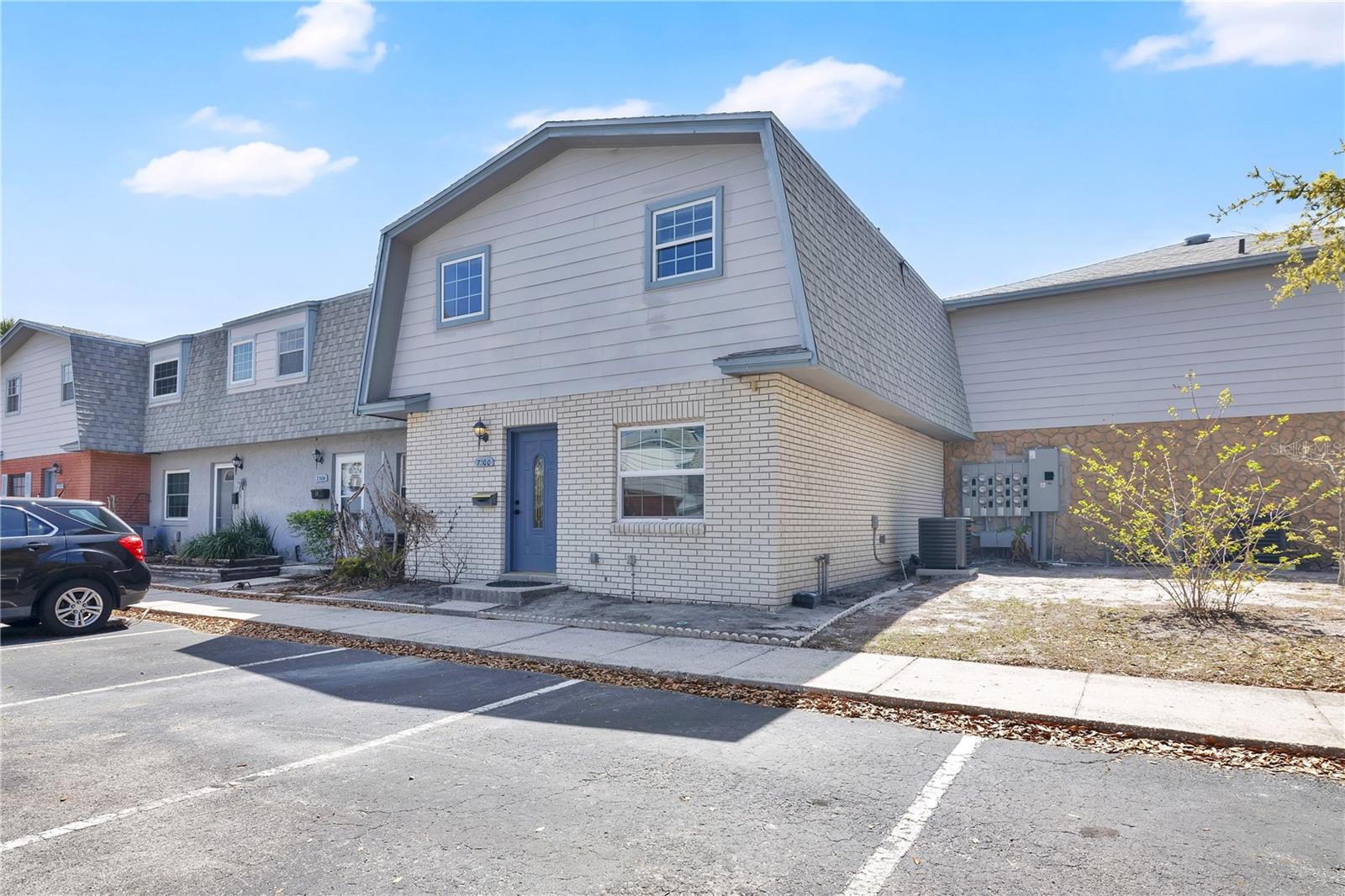 Image 18 of 34 For 7300 Daniel Webster Drive M7