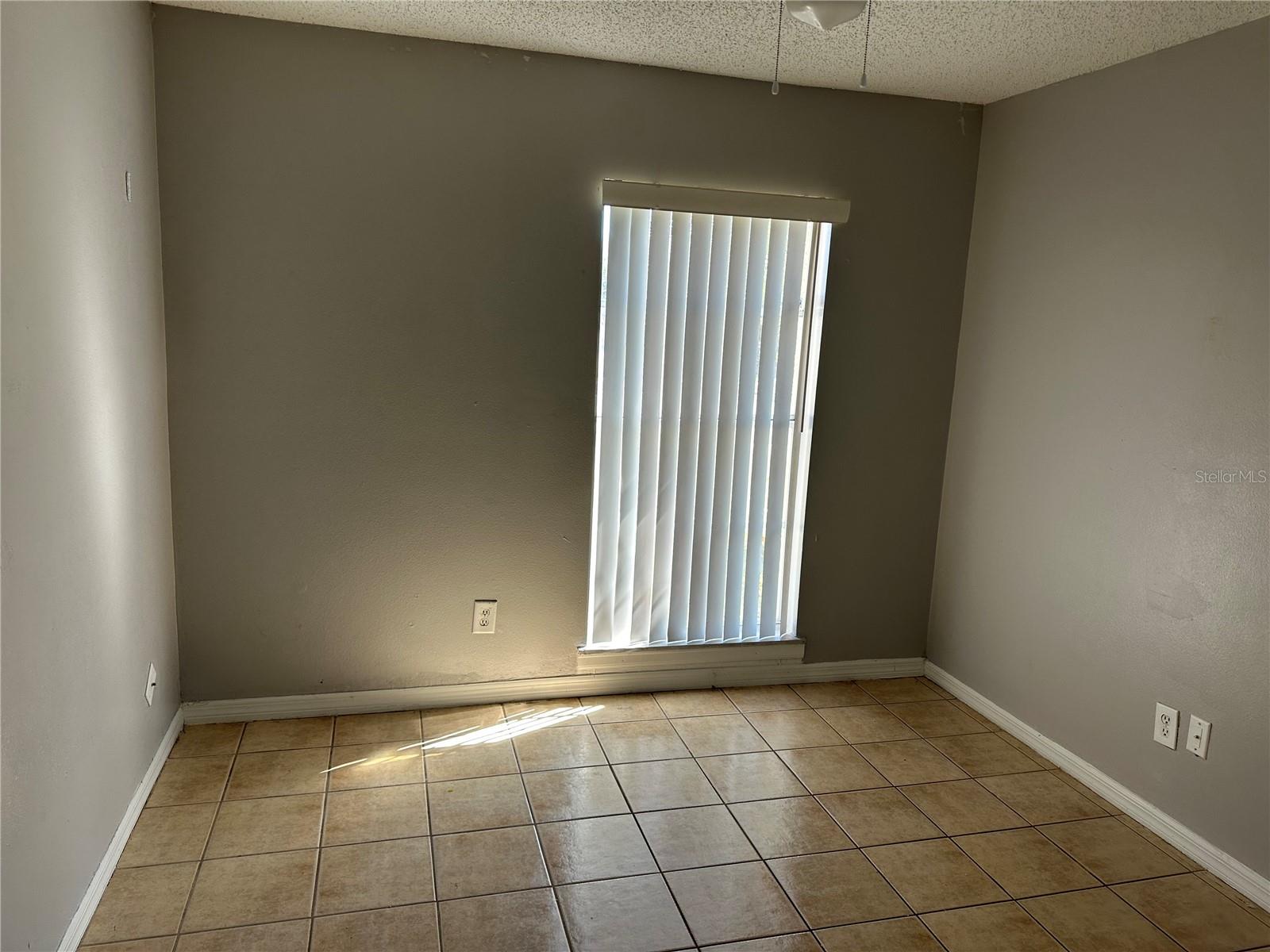 Image 12 of 22 For 1207 Upstreet Court