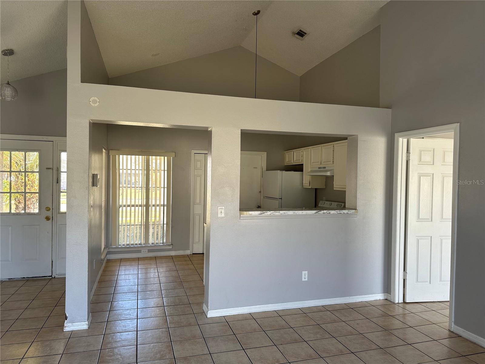 Image 7 of 22 For 1207 Upstreet Court