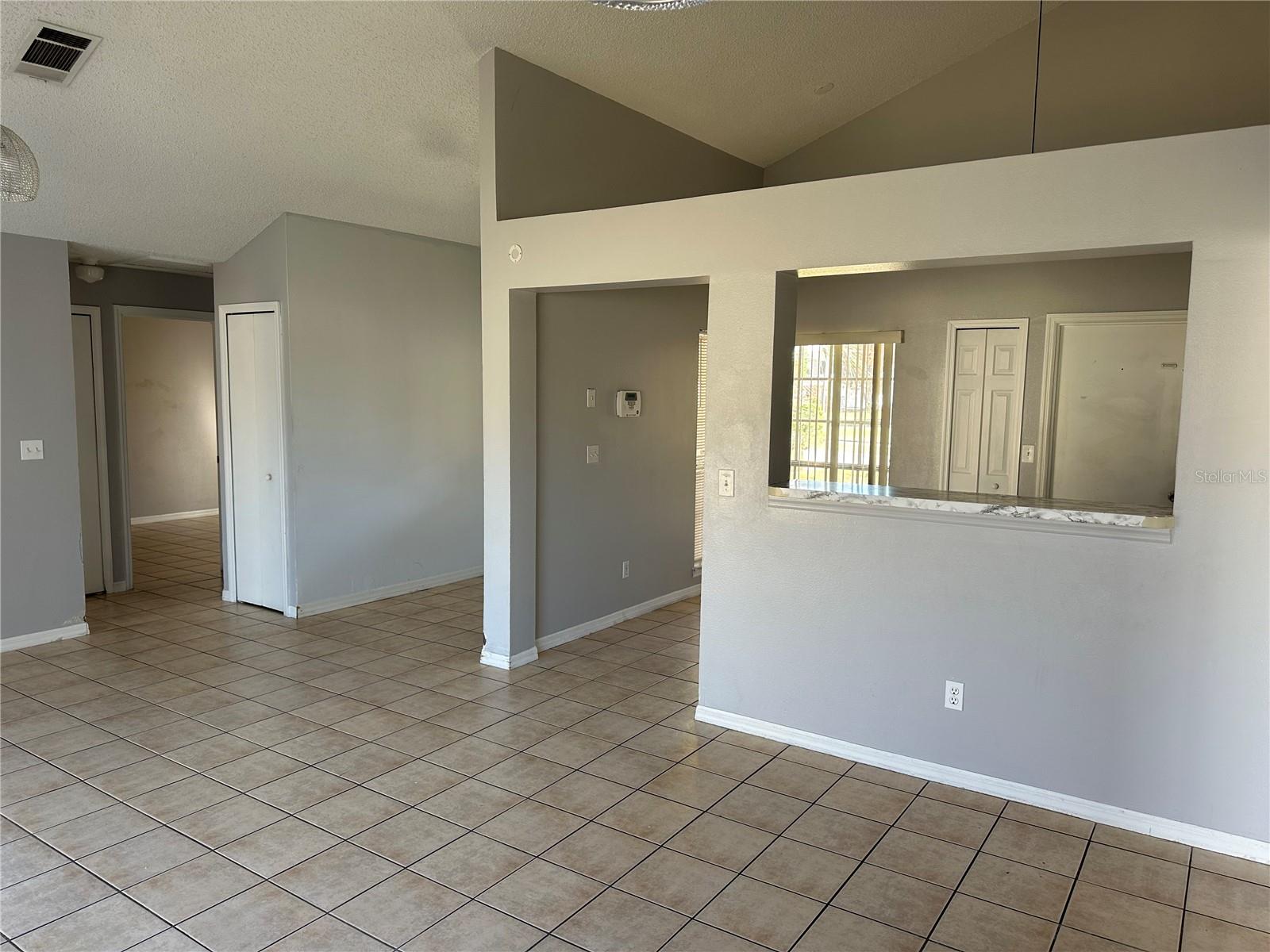 Image 9 of 22 For 1207 Upstreet Court