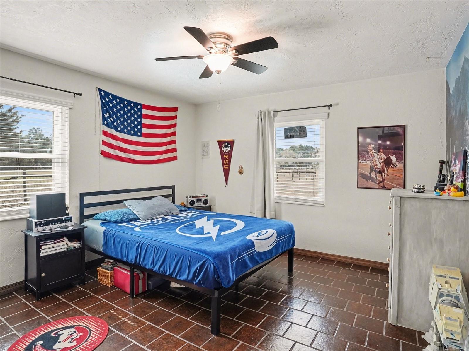 Image 16 of 28 For 1390 Ohio Avenue