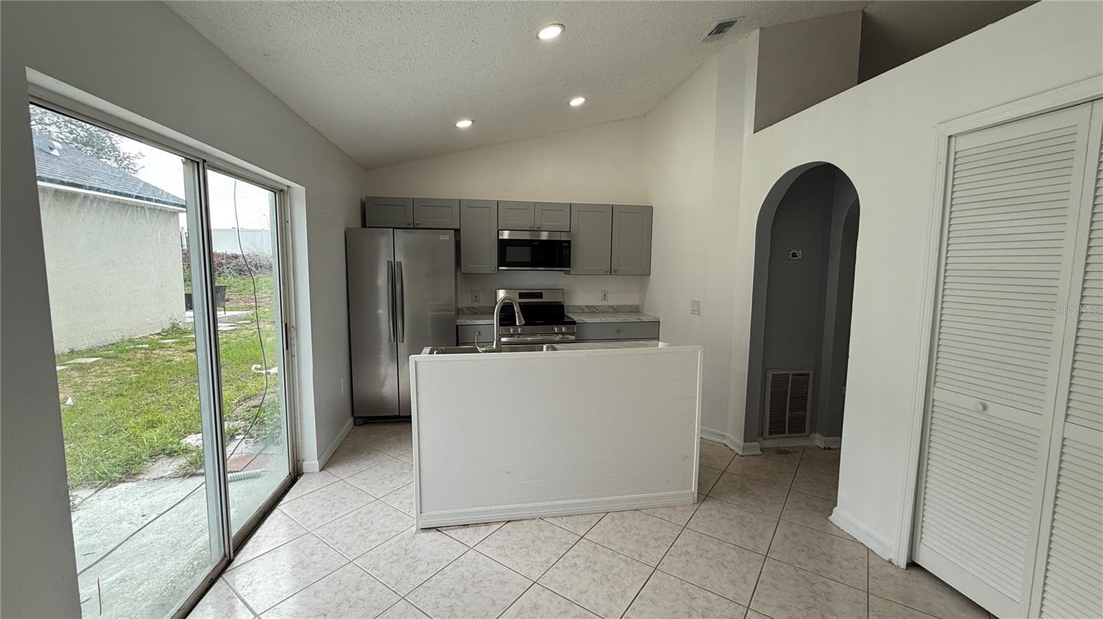 Image 3 of 14 For 1924 Shoal Court