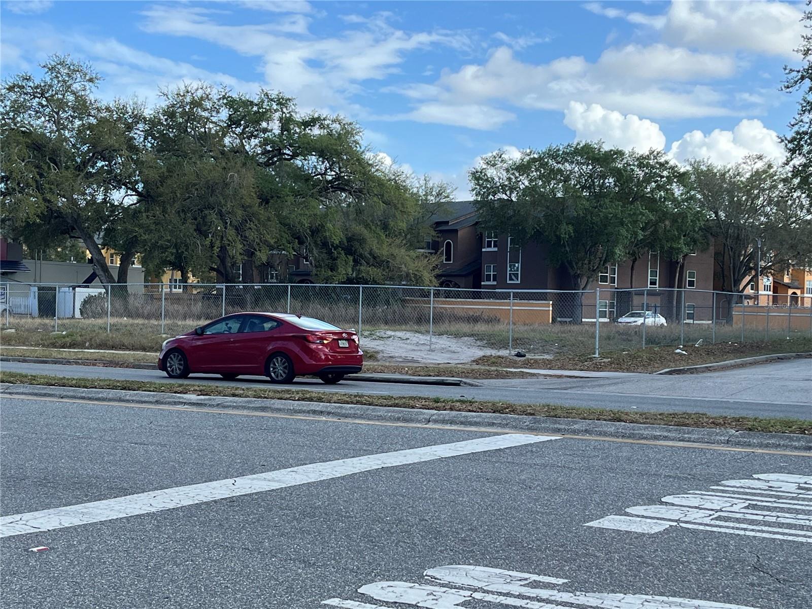 Image 11 of 13 For 5750 Pershing Avenue