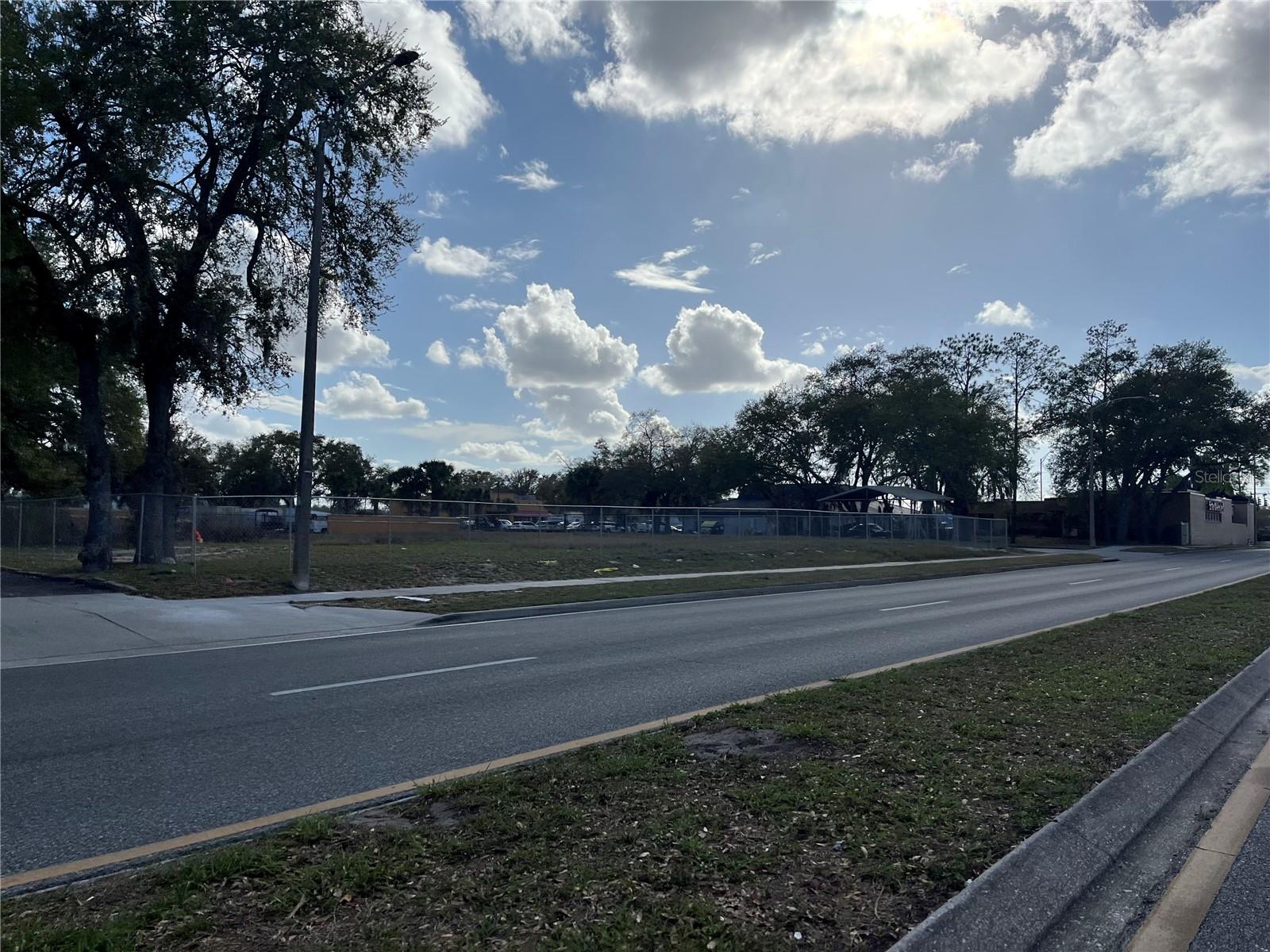 Image 12 of 13 For 5750 Pershing Avenue