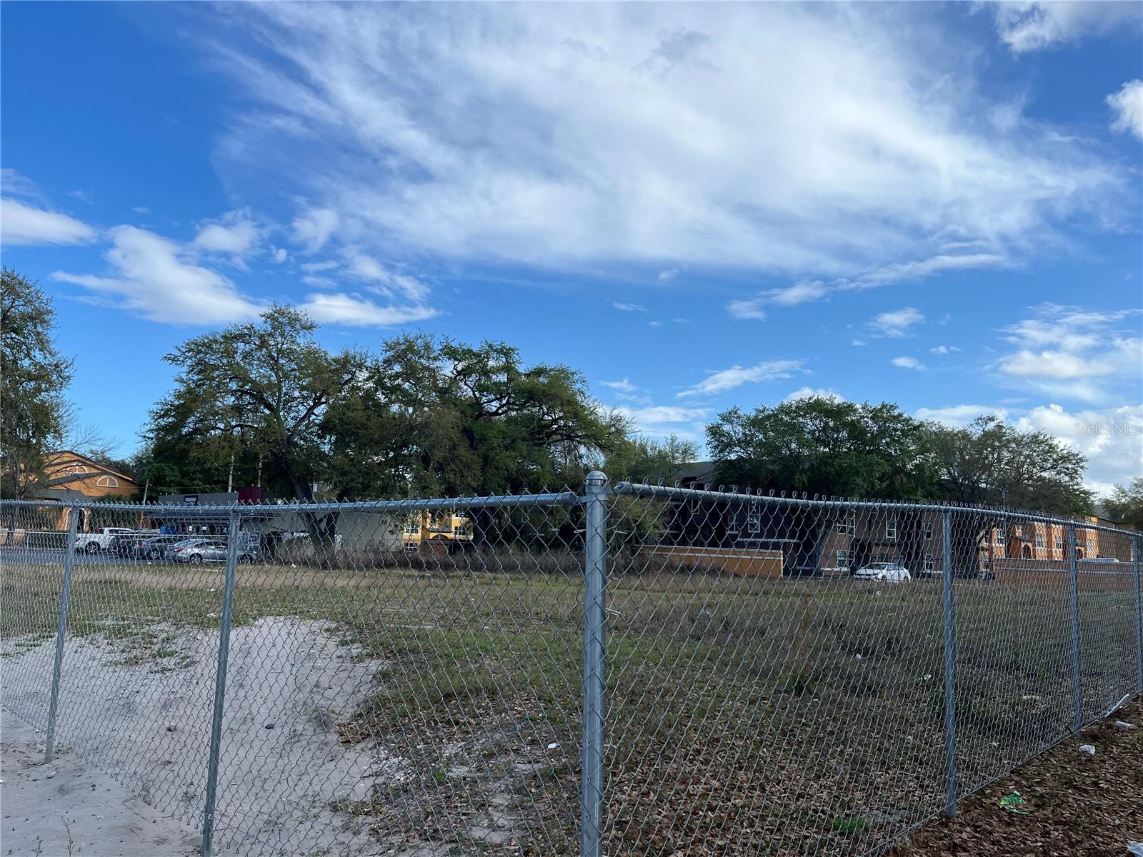 Image 6 of 13 For 5750 Pershing Avenue