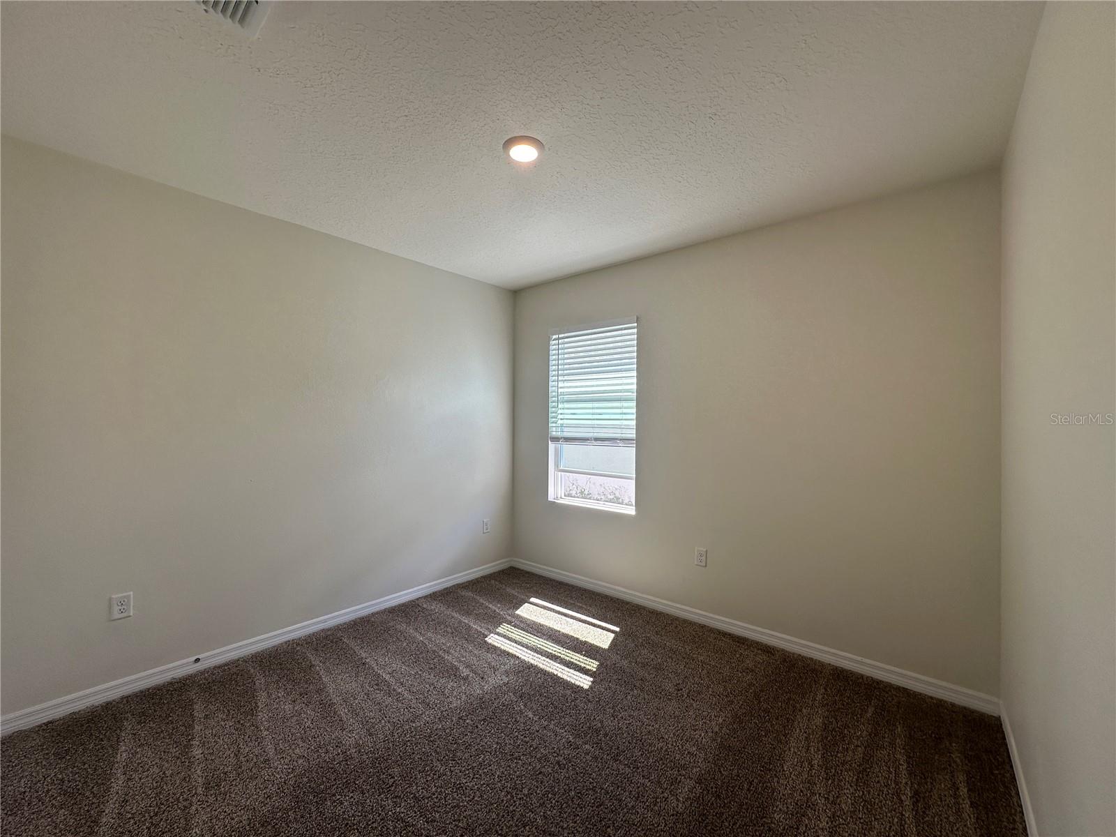 Image 8 of 21 For 1292 Sugarwood Street